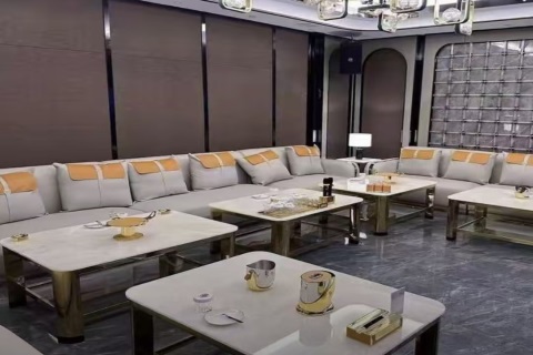 镇江KTV新招聘兼职模特,找我经理上班逼自己优秀